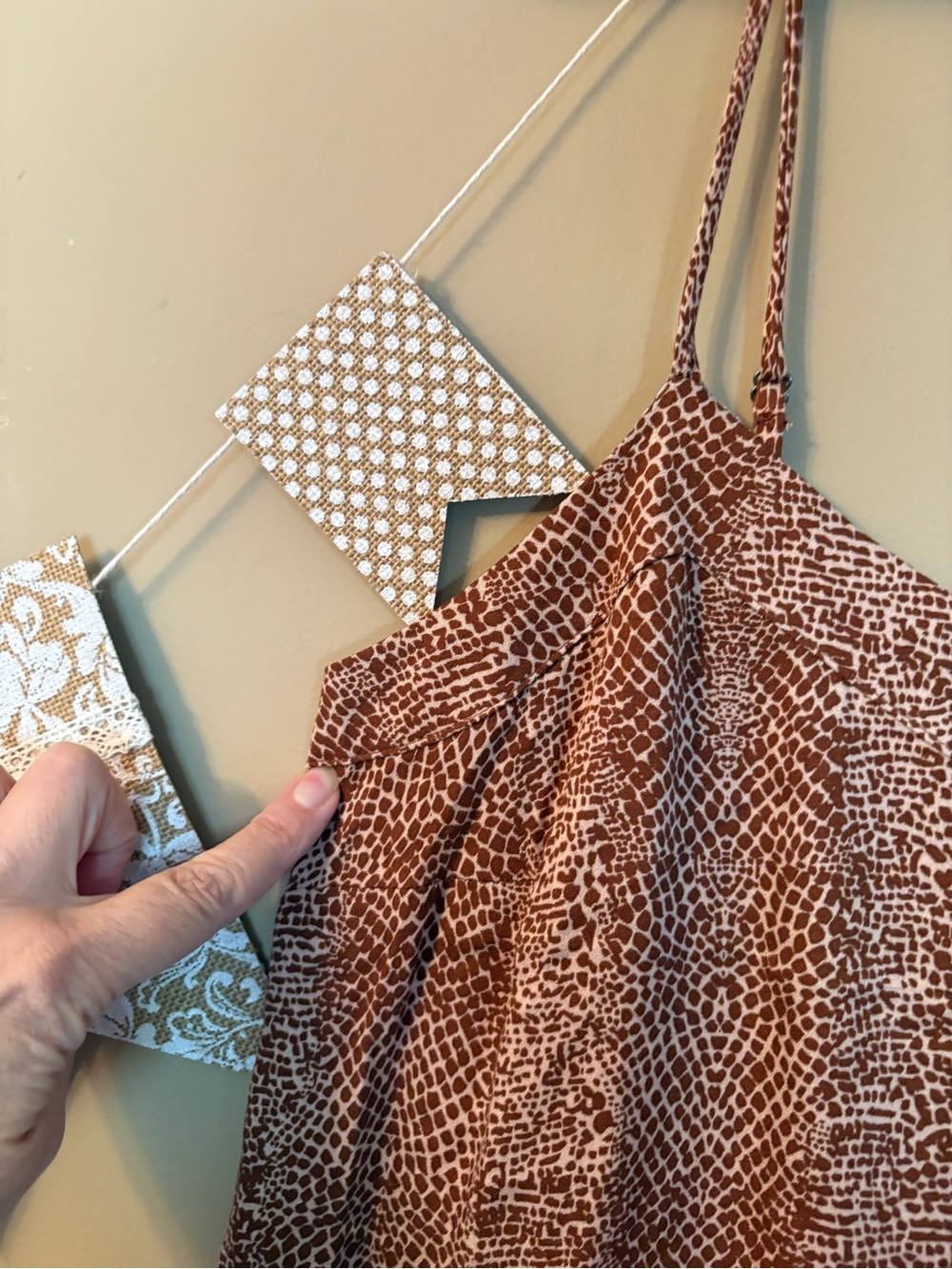 NWT A New Day Brown Animal Print V-Neck Cami Tank Top - Size Small - Picture 4 of 9